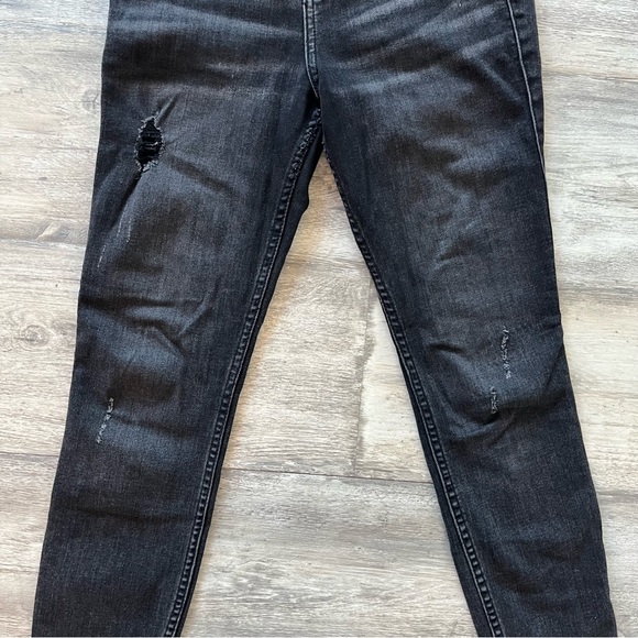 HOLLISTER JEANS Size 1S - Picture 6 of 8